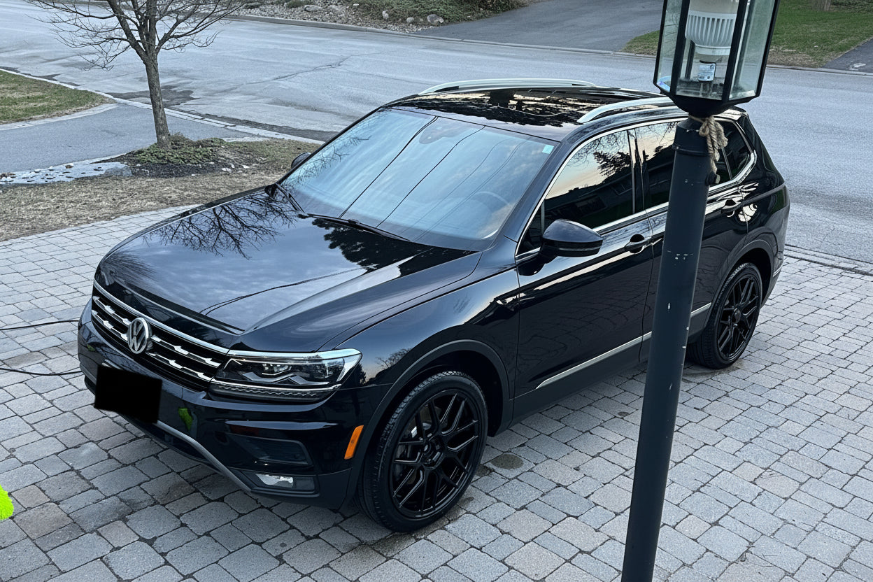 Interior/Exterior Deluxe Auto Detail